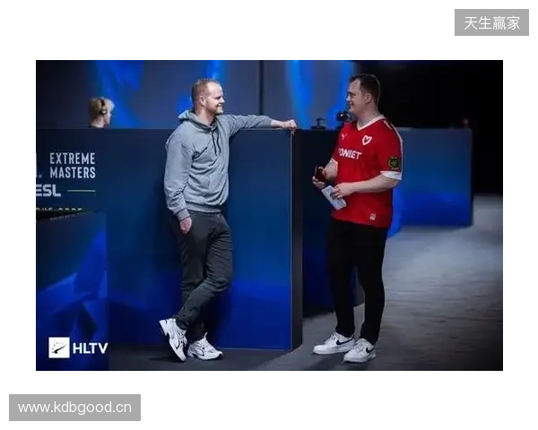 半场-玉昆暂3-0泰山 奥斯卡双响卡约闪击克雷桑中框+失误被断