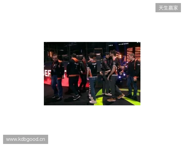 戴帽助球队大胜西海岸,官方:蓉城外援费利佩当选中超第4轮最佳