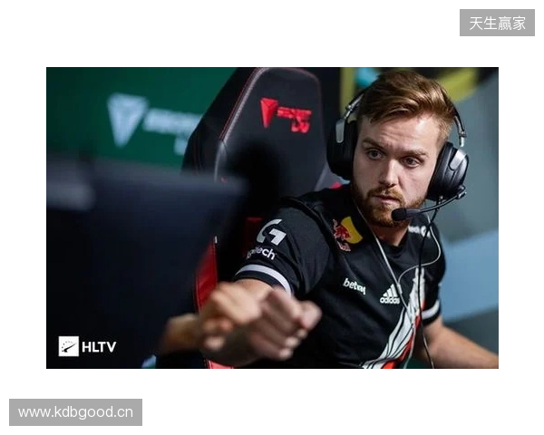 半场-武汉三镇0-0成都蓉城 罗慕洛凌空抽射造险郭嘉宇献精彩扑救